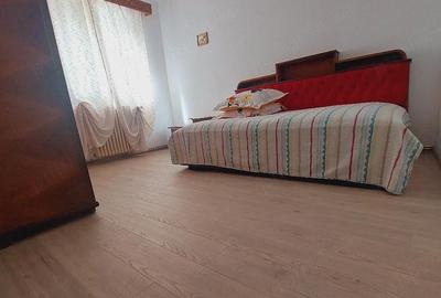 Apartament cu 2 camere decomandat în Central - 1