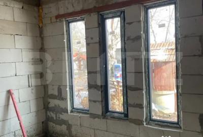 Casă cu 4 camere cu Teren 867 Mp în Central - 3
