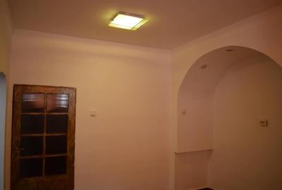 Timpuri Noi-apartament 3 camere in vila interbelica demisol/p 1,curte - 6