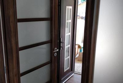 Casă cu Teren 1087 Mp în Poienari - 9