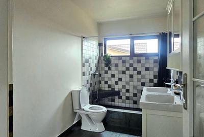 Casă eficientă energetic in Domnești – 5 camere, 3 bai -180 mp utili + garaj. - 5