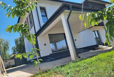 Casă cu 4 camere în Domnești - 9
