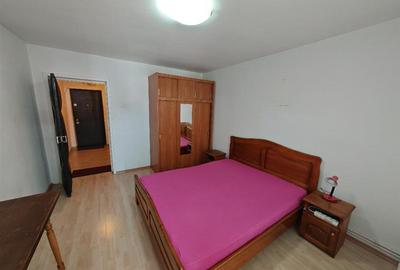 Garsonieră decomandată în Răcădău - 2
