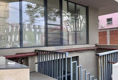 Spațiu comercial, de 199.14999389648 mp, în Victoriei - 1