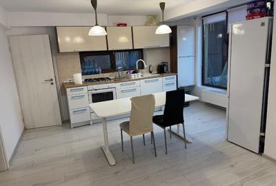 Propietar închiriez apartament 3 camere - 12