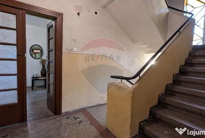 Casă cu 11 camere cu Teren 330 Mp în Iancului - 13