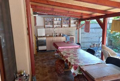 Casă cu 5 camere cu Teren 500 Mp în Titulescu - 9