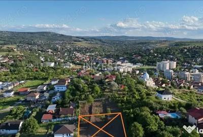 Teren de 1200 mp, în Bucium
