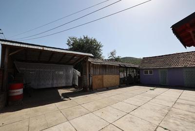Casă cu 4 camere în Lalașinț - 5