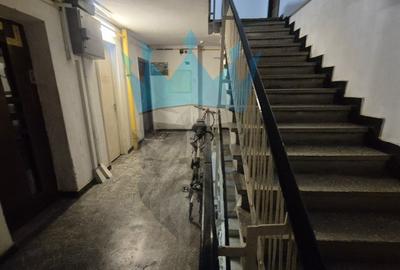 Apartament cu 3 camere decomandat, mobilat în Drumul Taberei - 22