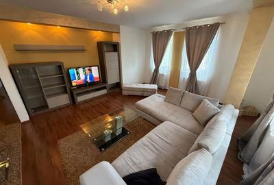 Apartament cu 3 camere decomandat în Central - 2