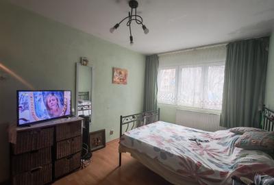 Apartament cu 3 camere semidecomandat în Berceni - 12
