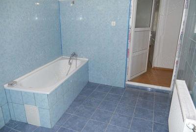 Apartament 3 camere 100 M, nemobilata, imobil privat, zona Lisimed - 1