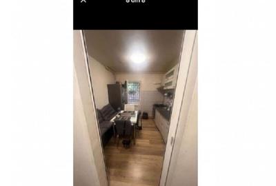 Apartament cu 2 camere semidecomandat în CET