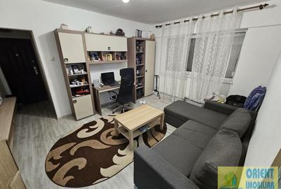 Apartament cu 2 camere semidecomandat în Casa de Cultură - 1