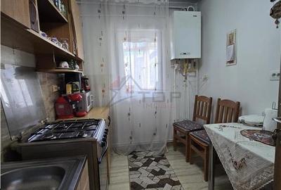 Apartament cu 2 camere decomandat în Galata - 7