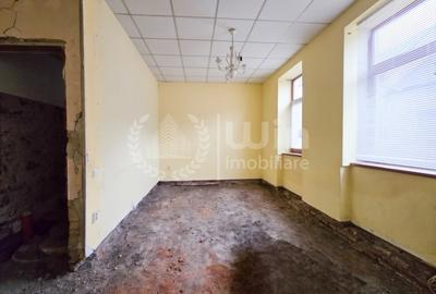 Casă individuală cu 2 camere cu Canalizare în Central - 2
