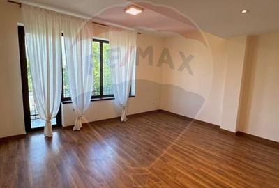 Vila deosebita de inchiriat in zona linistita - 9