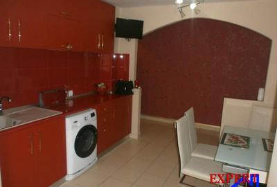 Apartament 2 camere decomandat de lux , zona Centrala - 3