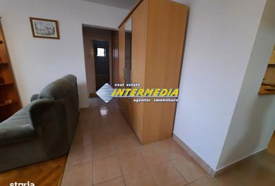Apartament cu 3 camere decomandat în Petrești - 1