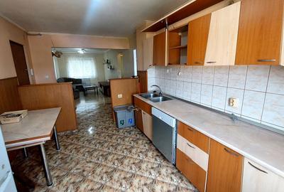 Apartament cu 4 camere decomandat în Vitrometan - 7