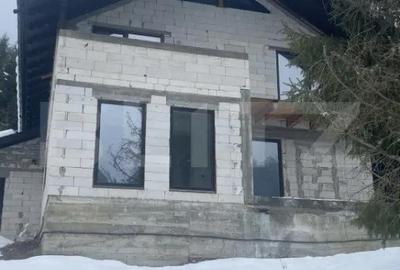 Casă cu 4 camere cu Teren 1096 Mp în Central - 6