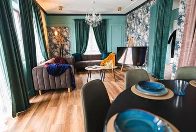 Casă cu 8 camere cu Teren 428 Mp în Predeluț - 2