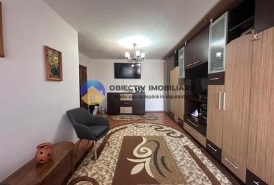 Apartament 3 camere de vanzare - Bulevardul General Dascalescu, Piatra Neamt