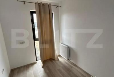 Casă cu 3 camere cu Teren 200 Mp în Central - 1