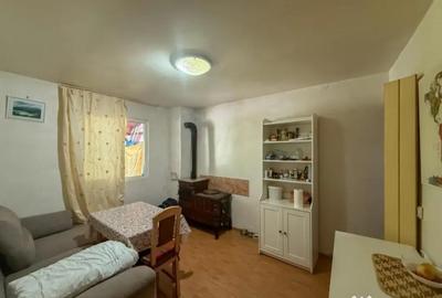 Casă cu 3 camere cu Teren 1027 Mp în Central - 8