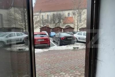 Spațiu comercial, de 56 mp, în Central - 6