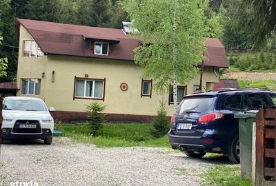 Casă cu 5 camere cu Teren 1351 Mp în Dorna-Arini - 1