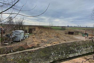 CASA SI TEREN CURTE DE VANZARE IN BARCANESTI LA DN - 14