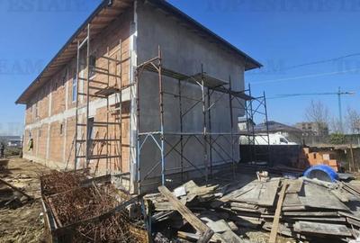 Casă cu 4 camere cu Canalizare în Militari - 1