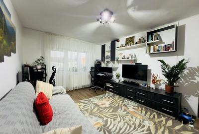 Apartament cu 3 camere decomandat, mobilat în Aradului