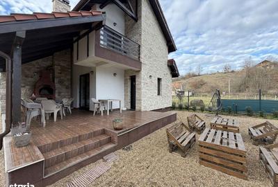 Casă cu 4 camere cu Teren 1625 Mp în Păuliș - 4