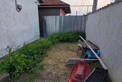 Casă cu 2 camere cu Teren 350 Mp în Roman - 4