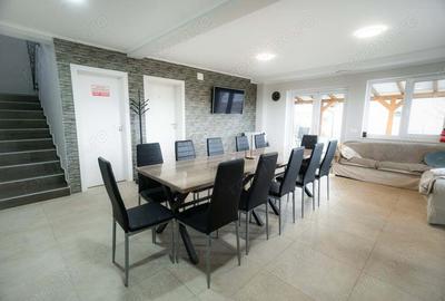 Casă cu 6 camere în Central - 1