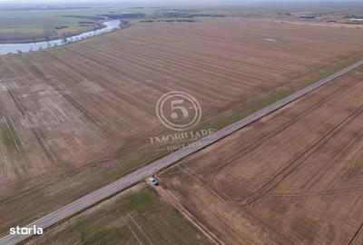 Spațiu comercial, în Pasărea - 4