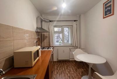 Apartament cu 2 camere decomandat în Central - 2