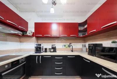Apartament cu 3 camere decomandat în 13 Decembrie - 2