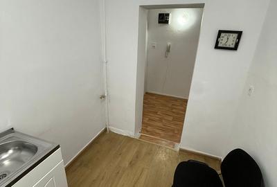 Apartament cu 2 camere semidecomandat în Cornișa - 10