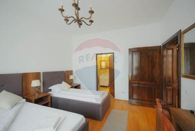 Spațiu comercial, de 438 mp, în Nufărul - 17
