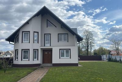 Casă cu 4 camere în Frătăuții Vechi