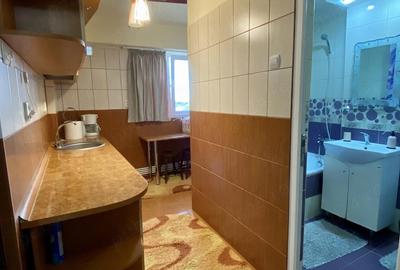 Garsonieră decomandată în Central - 7