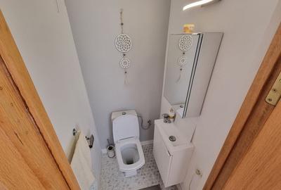 Casă cu 4 camere cu Canalizare în Central - 4