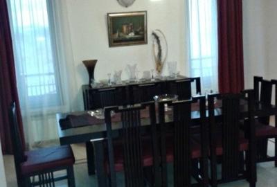 Vila 7 camere, Capitol - 5