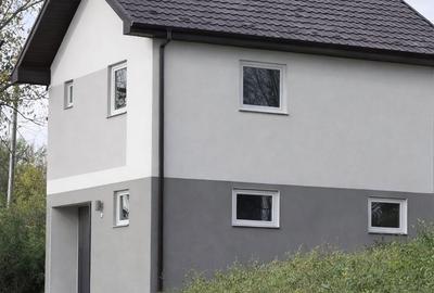 Casă cu 4 camere în Central