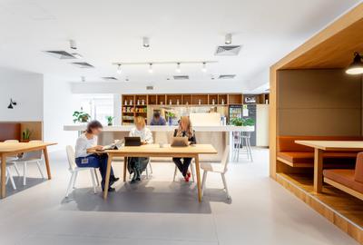 Spațiu de birou privat cu servicii complete pentru dvs. și echipa dvs. în Spaces Spațiu de birou privat cu servicii complete pentru dvs. și echipa dvs. în Spaces - 5