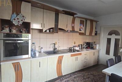 Casă cu 4 camere cu Teren 954 Mp în Calea Moldovei - 5